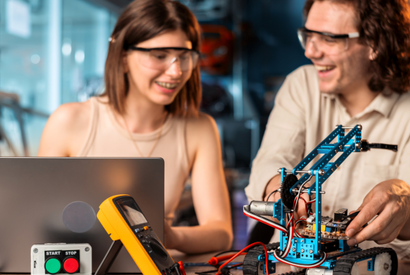 Docente Tiempo Completo - Programa de Ingeniería Mecatrónica - Tunja