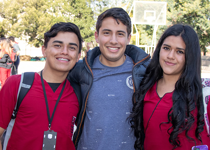 Fechas de inicio de clases para programas de pregrado y posgrado