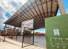 Centro de Integración Ciudadana (CIC) del barrio Asís. Este espacio funciona como punto de encuentro para diferentes grupos deportivos, se practica: futbol. patinaje, voleibol,