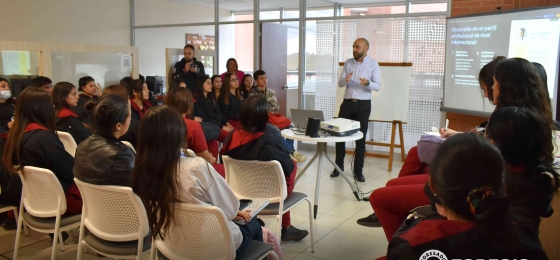 IV Ruta de Inmersión Laboral - Taller 01 "Ampliando Horizontes Profesionales"